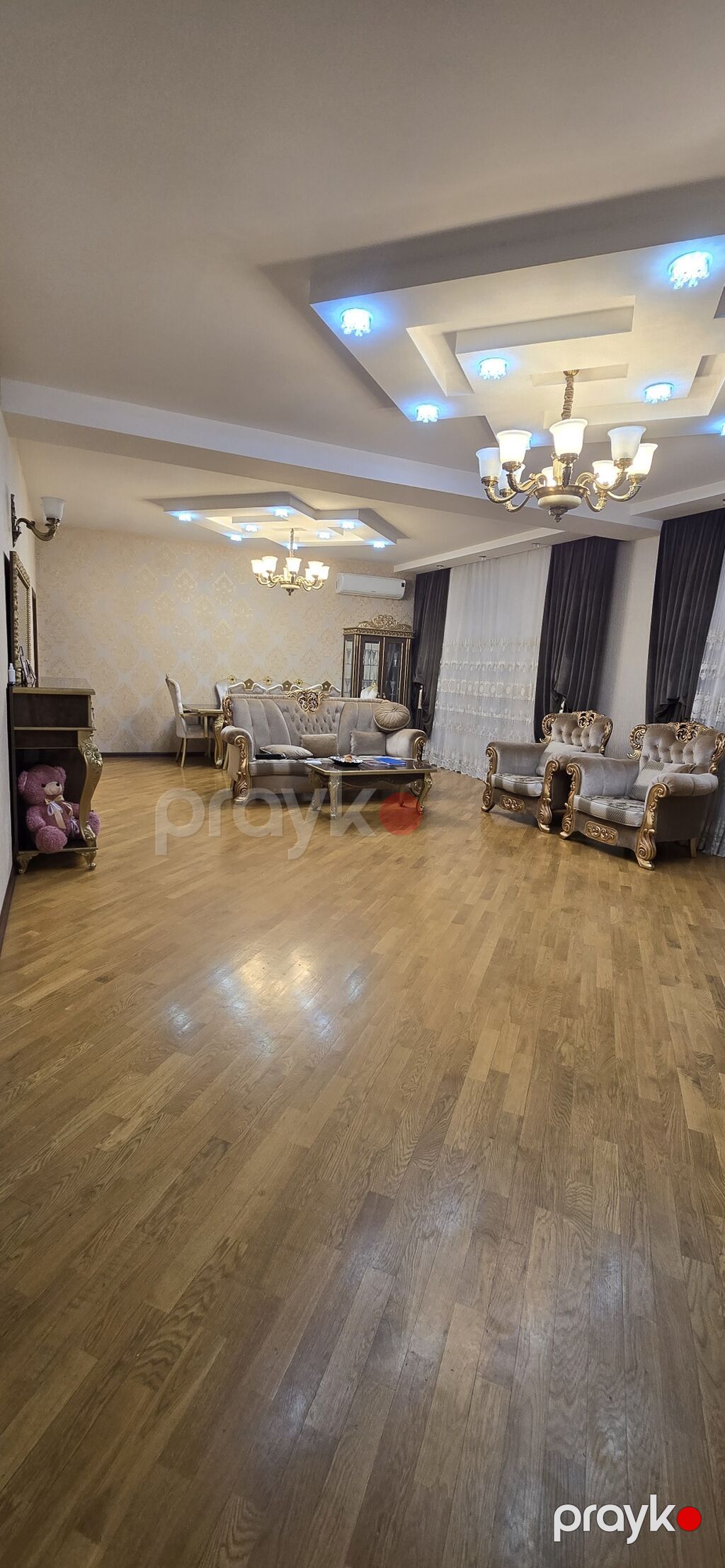 Satılır – geniş həyət evi - Üç mərtəbəli, mansardlı mülk. - Fasadda — Ev, villa, Xırdalan (3)