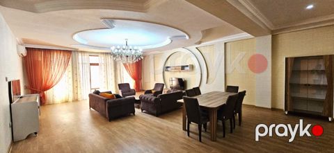 Satılır 4 otaqlı yeni tikili 210 m² — Bakı
