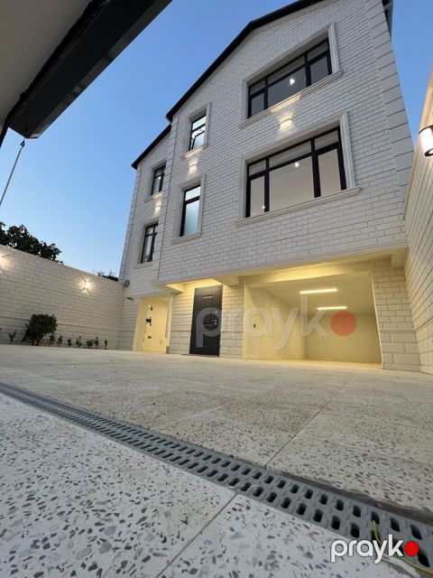 Satılır 4 otaqlı həyət evi/bağ evi 260 m²