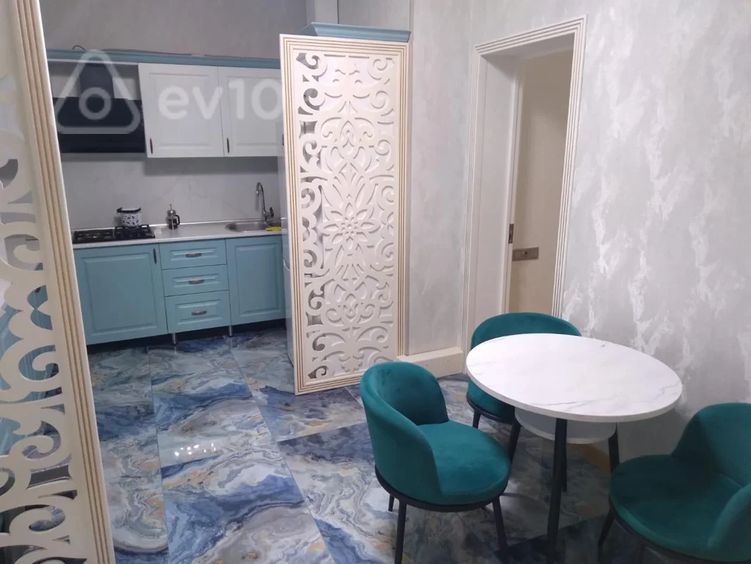 3 otaqlı mənzil, 95 m², Abbasqulu Abbaszadə küçəsi — kirayə — Mənzil, Bakı (11)