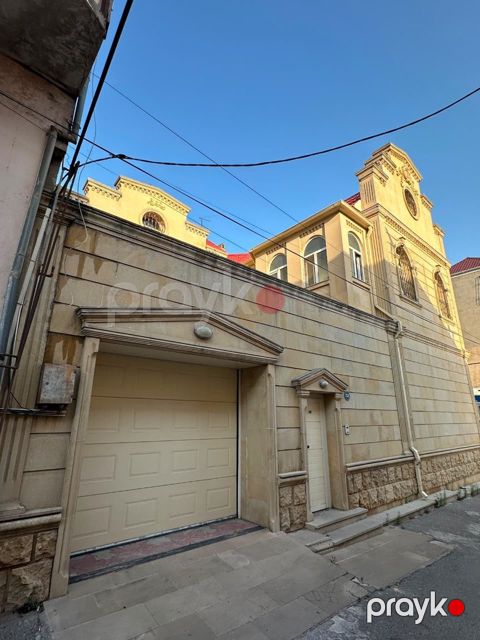 Satılır 6 otaqlı həyət evi/bağ evi 360 m² — Bakı