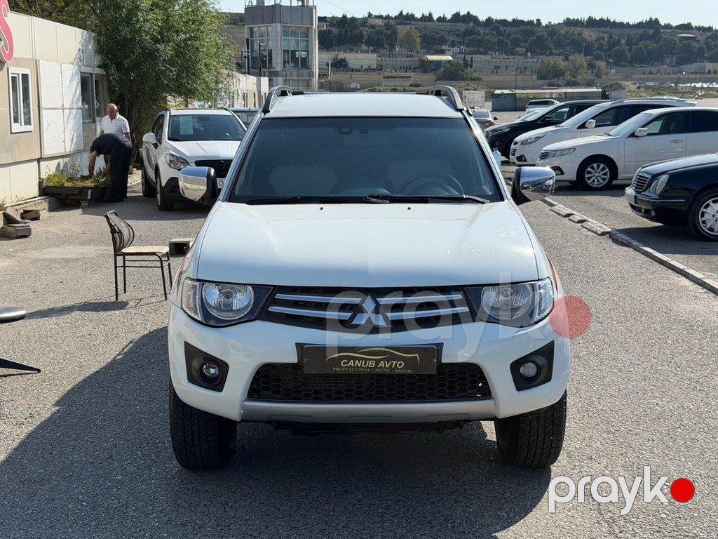 Mitsubishi L200, 2.5 L, 2015 il, 180 000 km — Avtomobillər, Bakı (3)