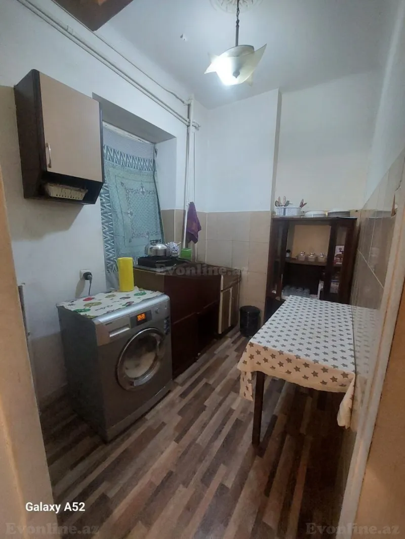 Kirayə verilir 2 otaqlı Mənzil Köhnə tikili 40 m² Bakı, Nəsimi r., 28 May m — Bakı