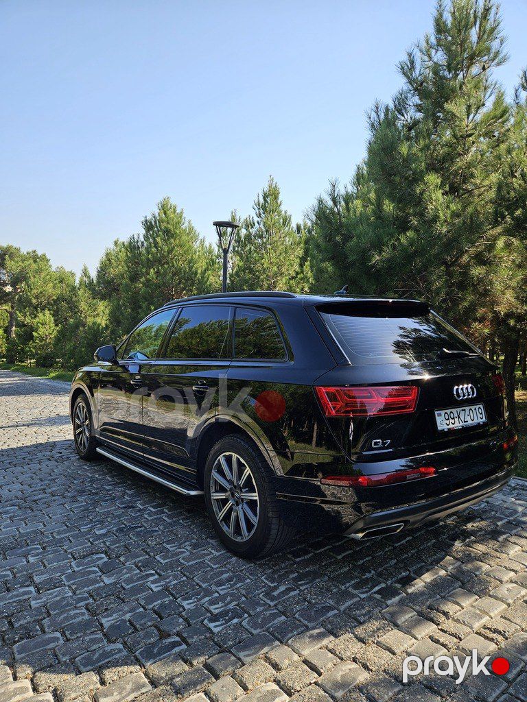 Audi Q7, 2.0 L, 2018 il, 26 600 km — Avtomobillər, Bakı (3)