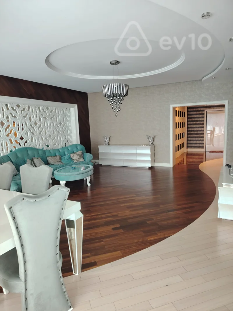 3 otaqlı mənzil, 190 m², 8 noyabr prospekti — kirayə — Bakı