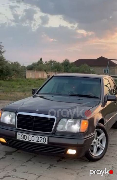 Mercedes 220 E, 2.2 L, 1995 il, 300 000 km — Bakı