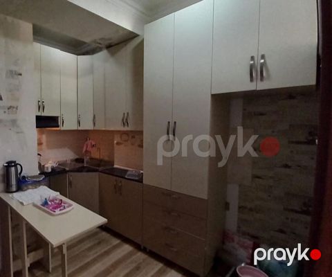 Mətbəx mebeli satılır 130₼. Ölçüsü umumi 5m. Üzərində moyka və — Bakı