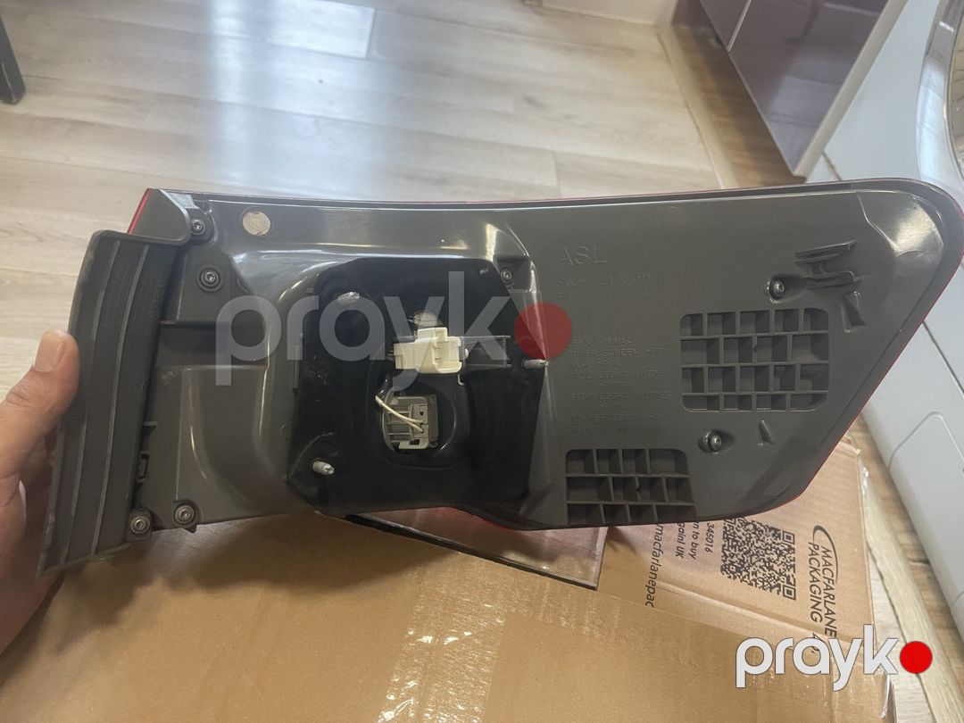 Toyota Avensis stop farası — Ehtiyat hissələri və aksesuarlar, Bakı (2)