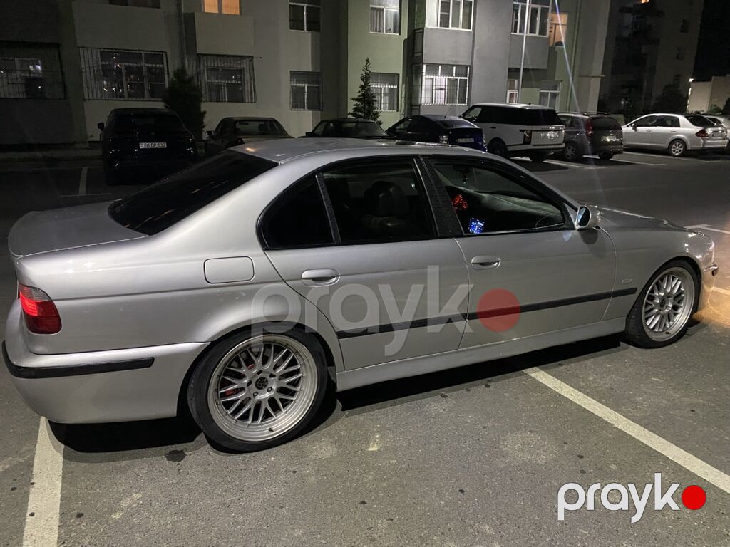 BMW 5 Series E39 sedan – gümüşü rəngli, 4 qapılı. Yaxşı vəziyyətdədir 09-CA-915 — Avtomobillər, Bakı (4)