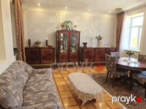 İcarəyə verilir 4 otaqlı köhnə tikili 122 m² — Bakı