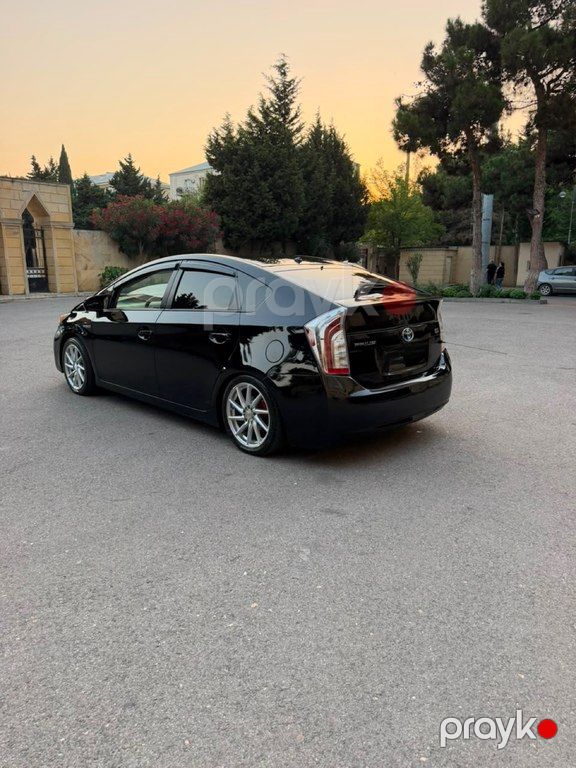 Toyota Prius, 1.8 L, 1.3 kWh, 2014 il, 289 405 km — Avtomobillər, Bakı (3)