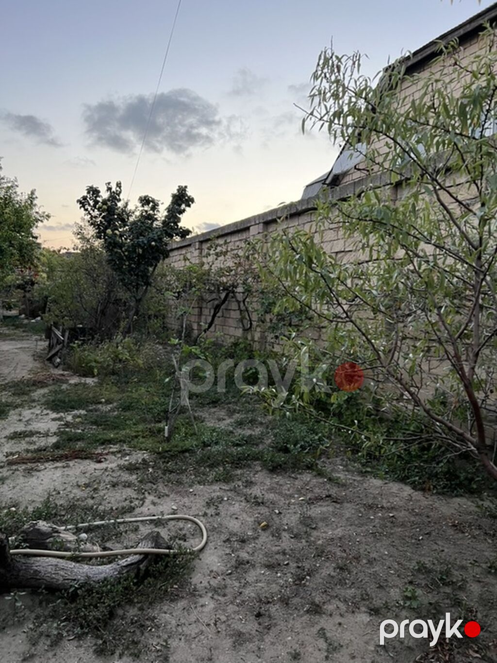 Sarayda torpağ 2.5 sotdu Bu həyəti alan özü üçün evdə tikə bilər — Torpaq, Saray (2)