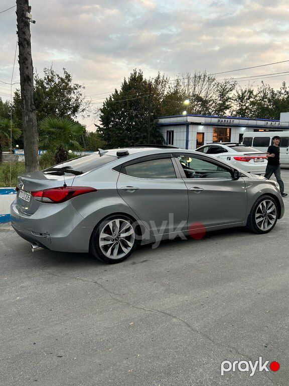Hyundai Elantra, 1.8 L, 2015 il, 307 385 km — Avtomobillər, Şəki (4)