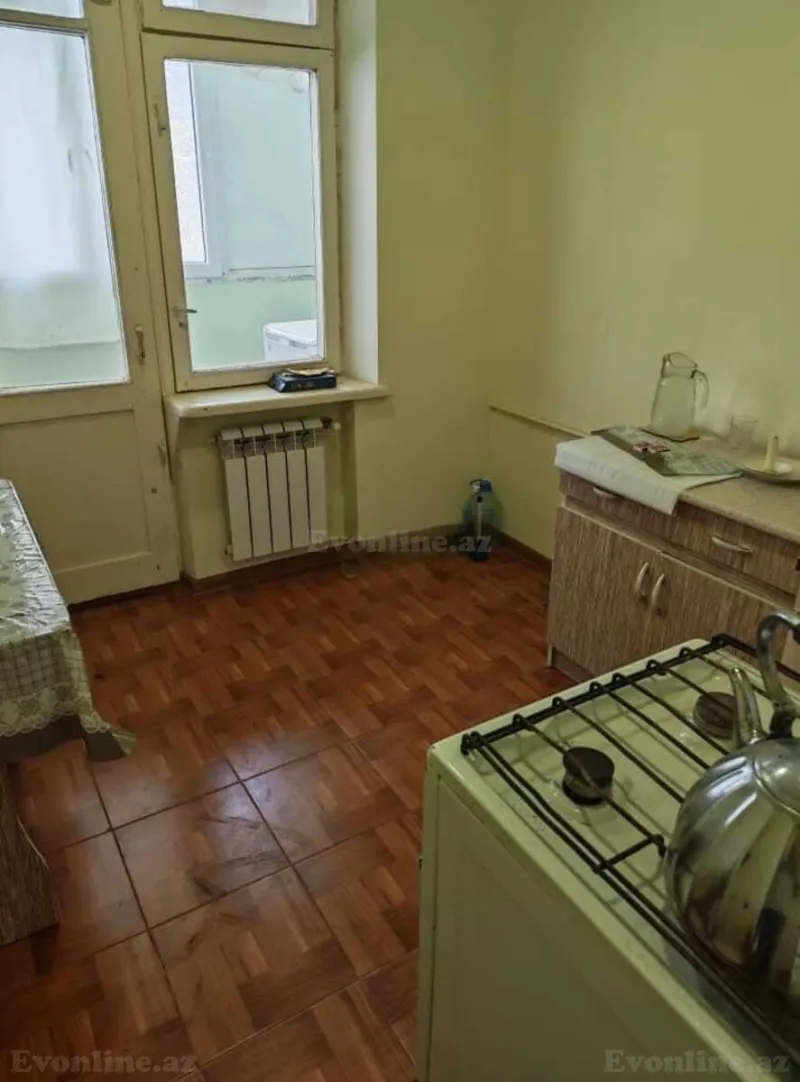 Satılır 3 otaqlı Mənzil Köhnə tikili 80 m² Bakı, Nizami r., Xalqlar Dostluğu m — Mənzil, Bakı (4)