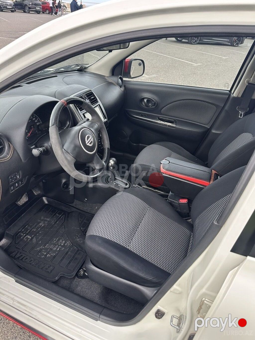 Nissan March: 1.2 l Hetçbek 77-DD-543 — Avtomobillər, Sumqayıt (2)