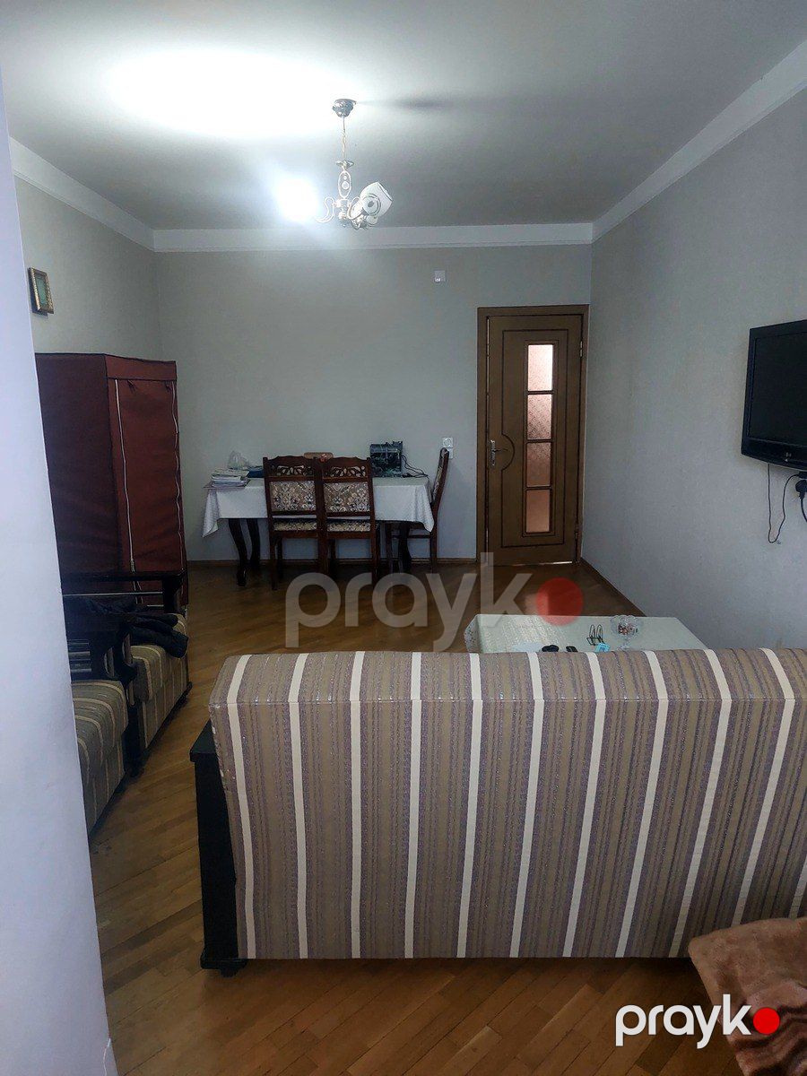 Satılır 2 otaqlı köhnə tikili 70 m² — Mənzil, Bakı (2)
