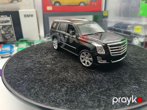 Kolleksionerlər üçün xüsusi təklif Cadillac Escalade| 1:24 — Masazır