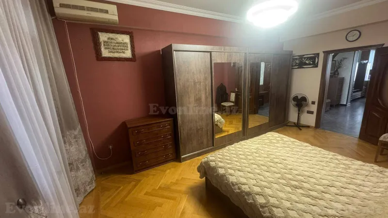 Satılır 3 otaqlı Mənzil Yeni tikili 100 m² Bakı, Yasamal r., İnşaatçılar m — Mənzil, Bakı (6)