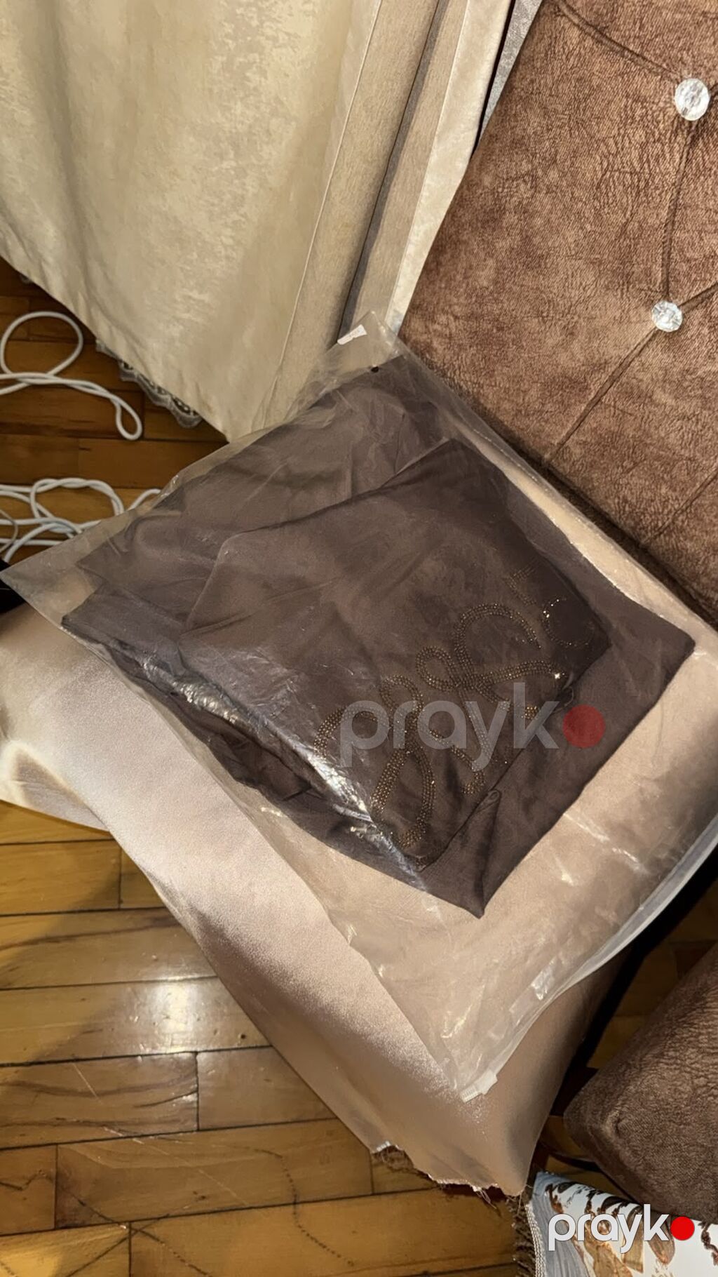 Qəhvəyi rəngdə satən pijama dəsti – Loewe loqolu. Yenidir SON 1 ED — Ev paltarı, Bakı (6)