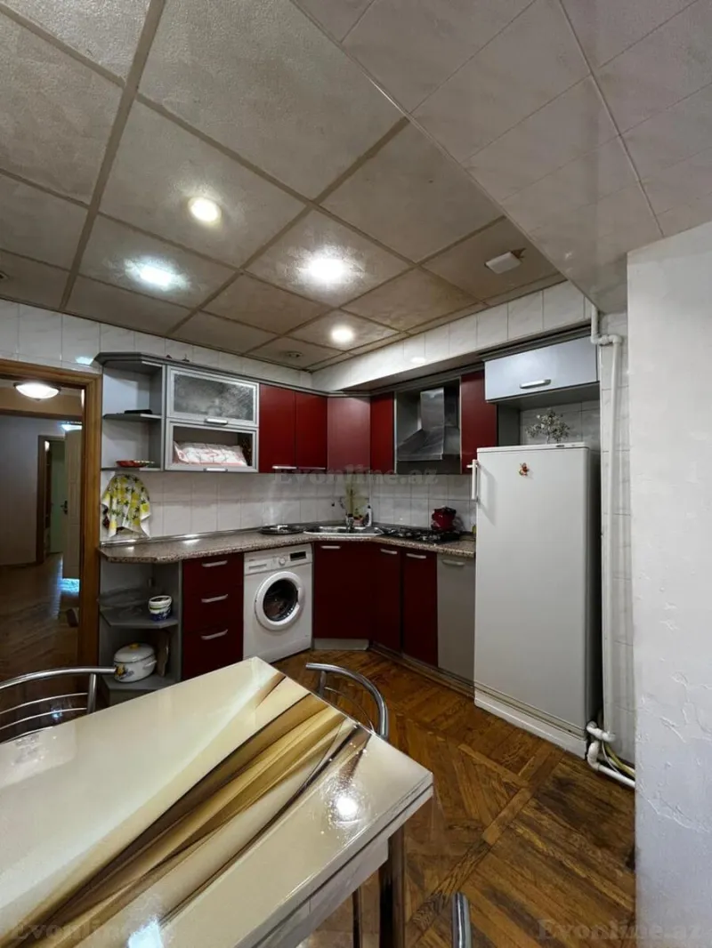 Satılır 3 otaqlı Mənzil Köhnə tikili 95 m² Bakı, Yasamal r., Elmlər Akademiyası m — Mənzil, Bakı (8)