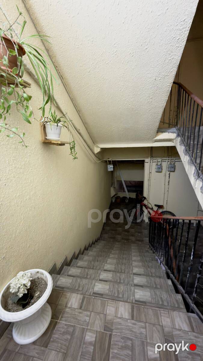 Satılır 1 otaqlı köhnə tikili 48 m² — Mənzil, Bakı (9)