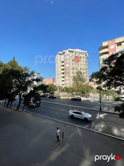 Satılır 3 otaqlı köhnə tikili 75 m² — Bakı
