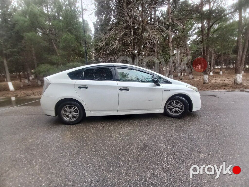 Toyota Prius, 1.8 L, 1.3 kWh, 2009 il, 628 000 km — Avtomobillər, Sumqayıt (3)