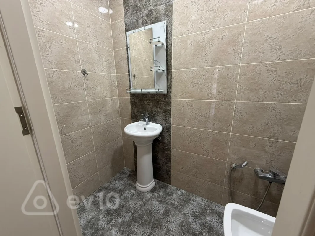 3 otaqlı mənzil, 110 m², Dənizkənarı küçəsi — kirayə — Mənzil, Bakı (10)