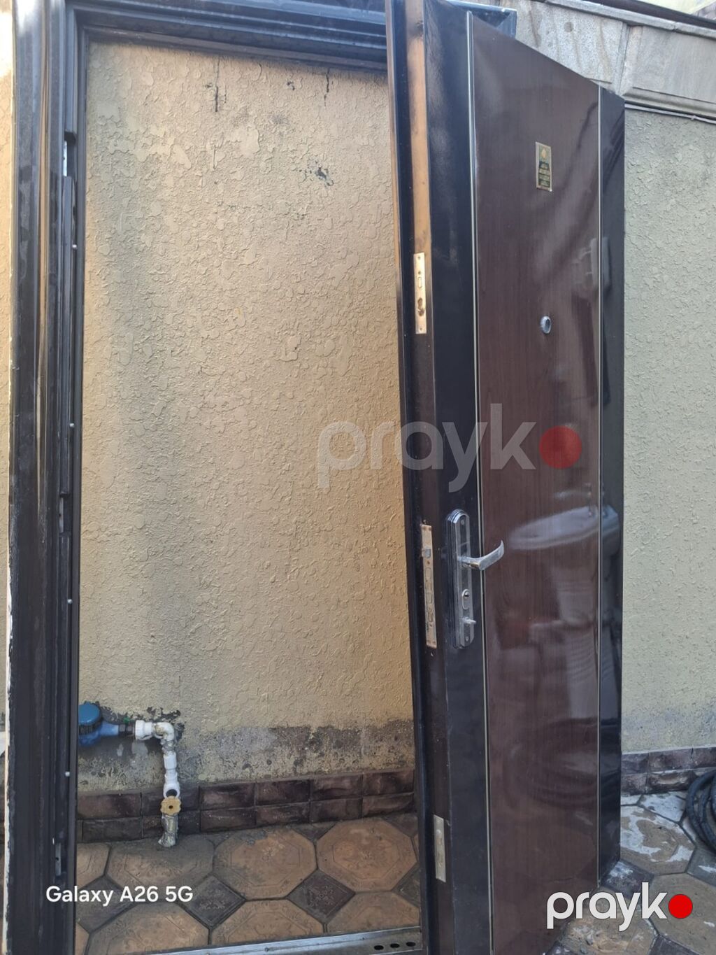 Salam seyf qapı isdiyen olsa vacapa yazın — Pəncərələr, qapılar, balkonlar, Masazır (3)