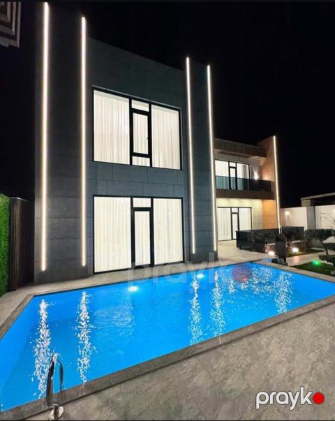 Satılır 4 otaqlı həyət evi/bağ evi 250 m² — Bakı