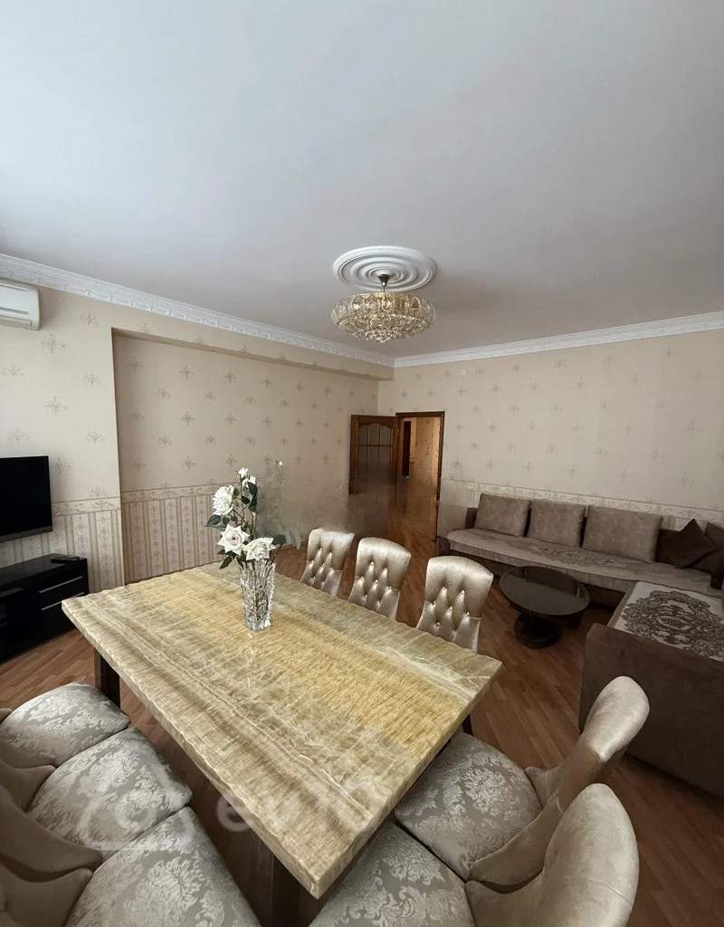 3 otaqlı mənzil, 135 m², M.Hadi küç — Mənzil, Bakı (2)