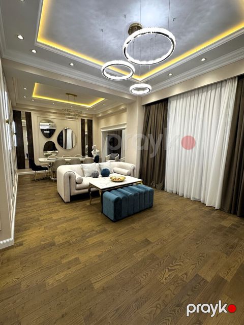 Satılır 4 otaqlı yeni tikili 211 m² — Bakı