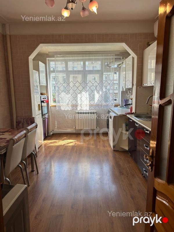Satılır 4 otaqlı Bina evi menzil (Köhnə tikili), 90 m², Xətai rayonu — Mənzil, Bakı (5)
