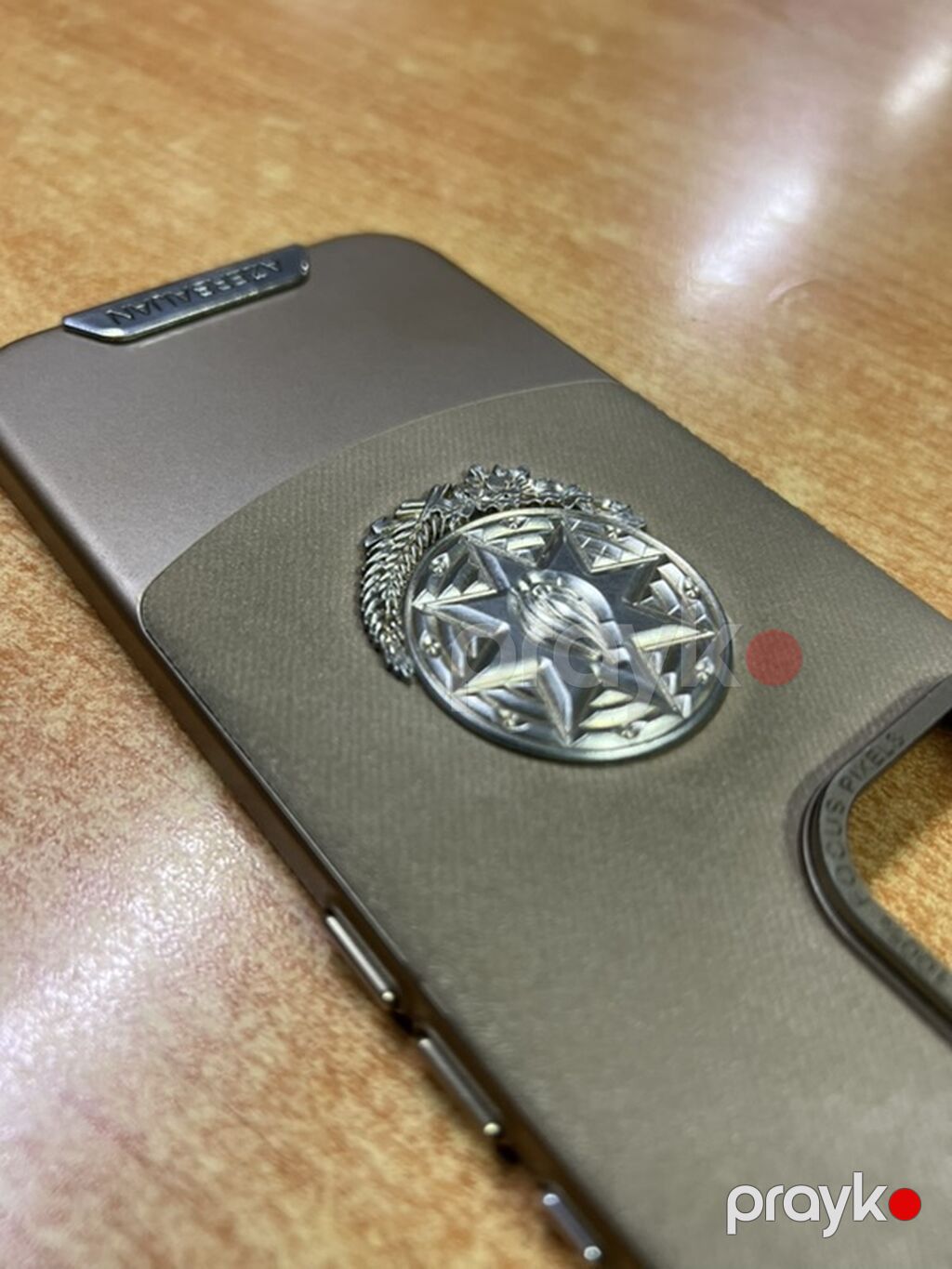 Aksesuarlı telefon örtüyü 16 pro max ucundu.Satilanda elan silinecek — Digər, Bakı (2)
