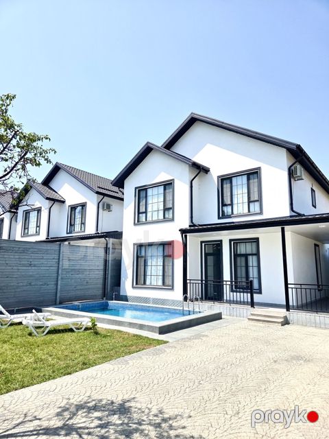 Satılır obyekt 450 m² — Quba