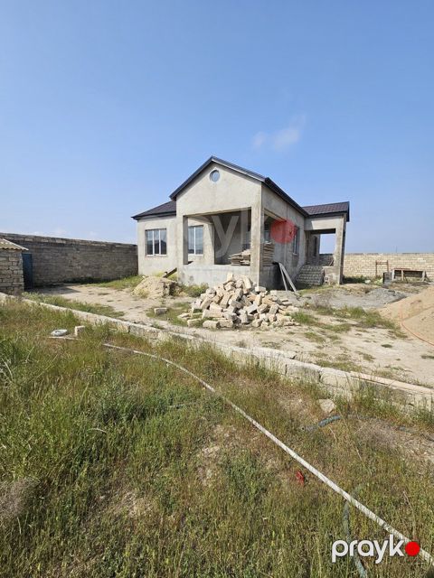 Satılır 4 otaqlı həyət evi/bağ evi 150 m² — Bakı