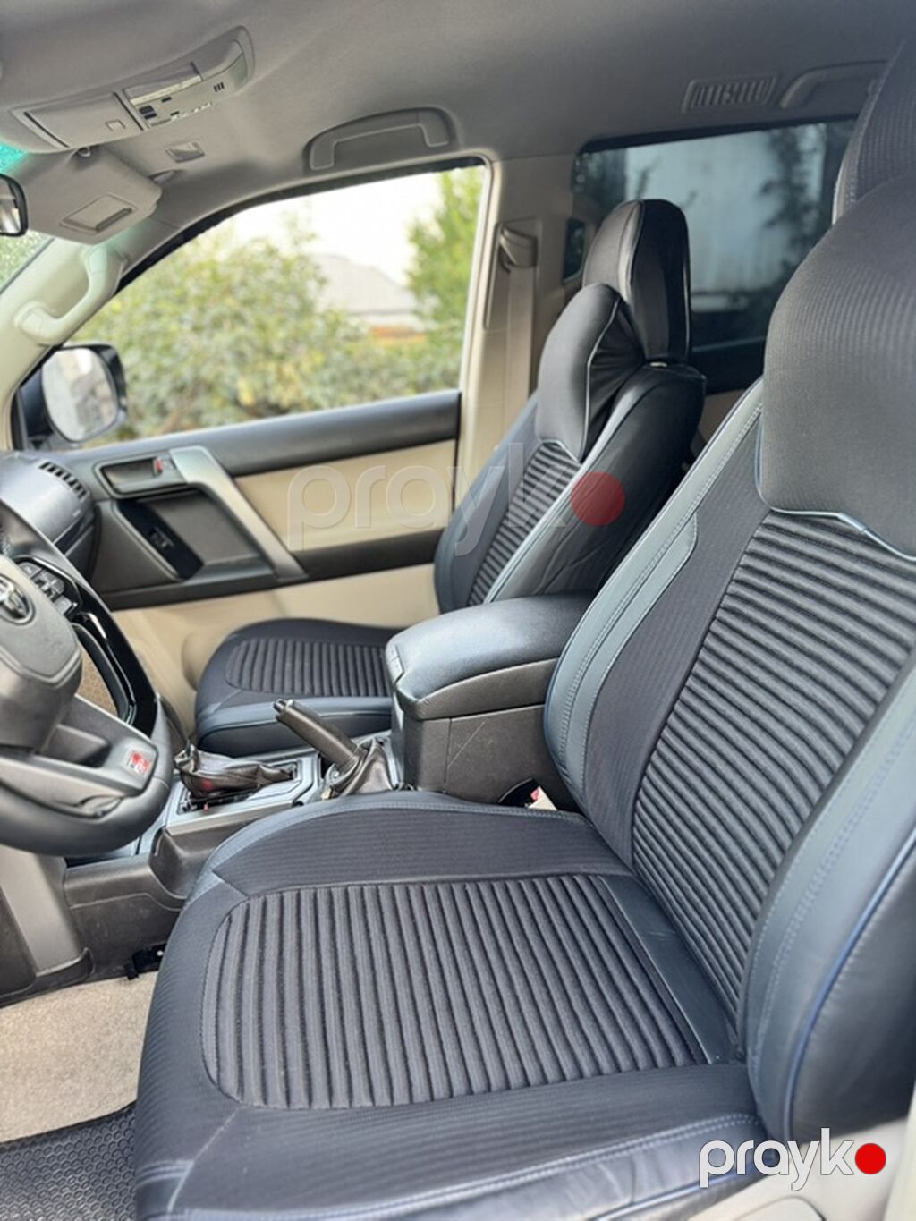 Toyota Land Cruiser Prado – ağ rəngli, 5 qapılı SUV. Xüsusiyyətlər — Avtomobillər, Gəncə (10)