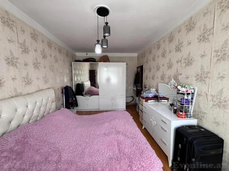 Satılır 3 otaqlı Mənzil Köhnə tikili 70 m² Bakı, Binəqədi r., Azadlıq prospekti m., 7-ci mikrorayon — Mənzil, Bakı (2)