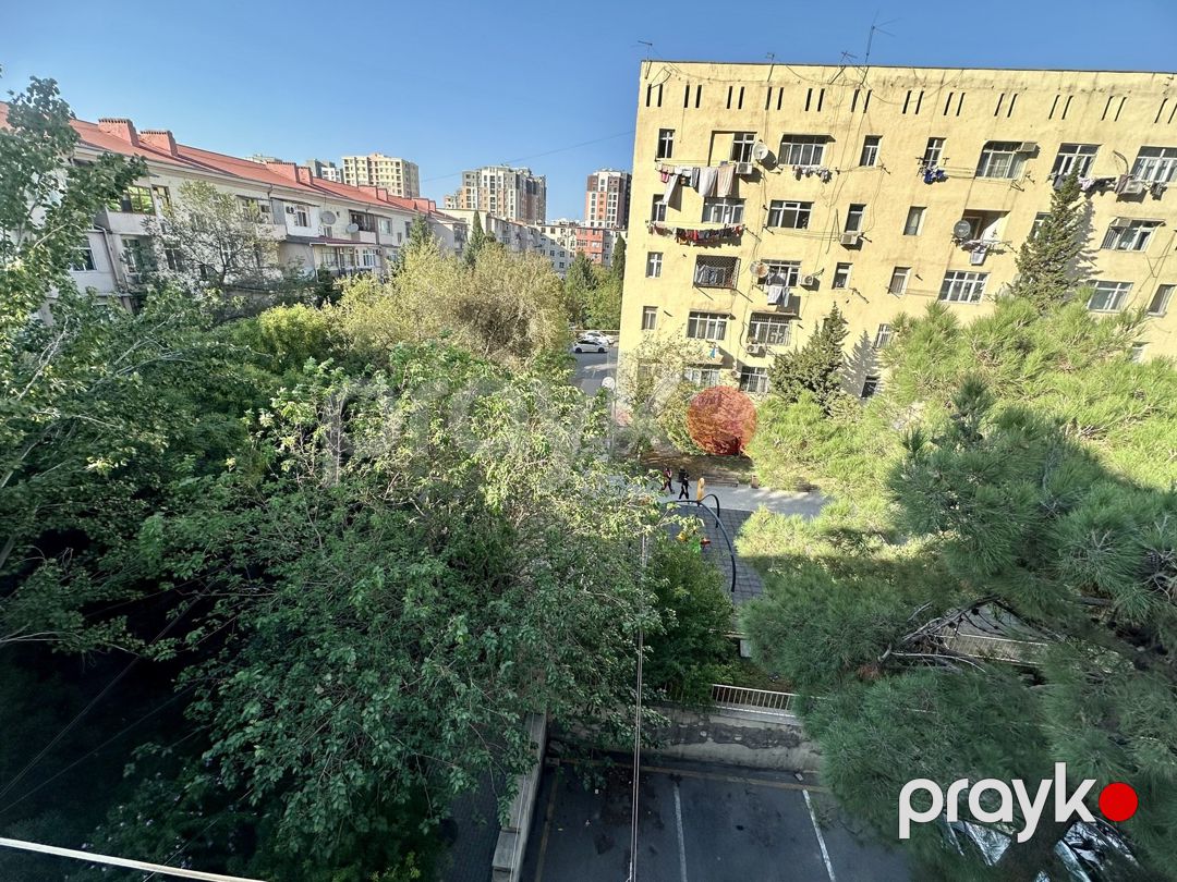 Satılır 2 otaqlı köhnə tikili 45 m² — Mənzil, Bakı (10)