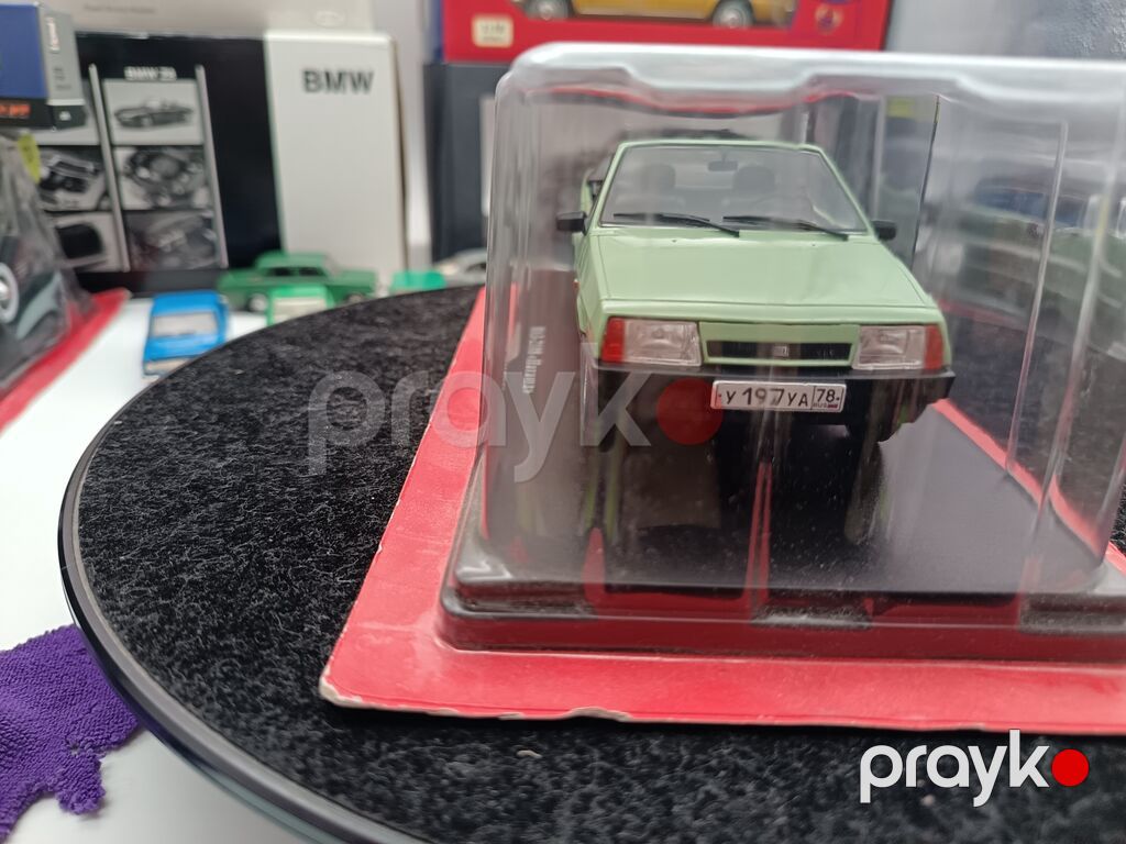 Kolleksionerlər üçün xüsusi təklif Mercedes-Benz W114| 1:24 — Modellar, Masazır (2)
