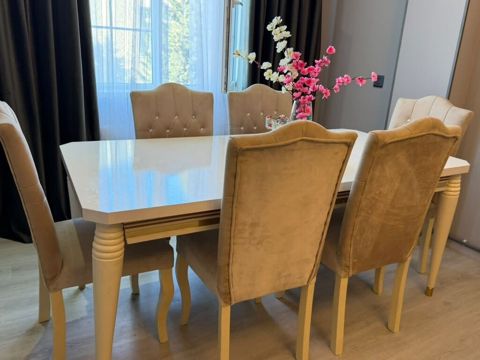 Masa dəst satilir Masa açılmır Böyükdü 8 nəfərlikdir 6 oturaqla — Digah