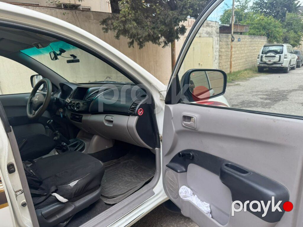 Mitsubishi L200, 2.5 L, 2013 il, 512 000 km — Avtomobillər, Bakı (10)