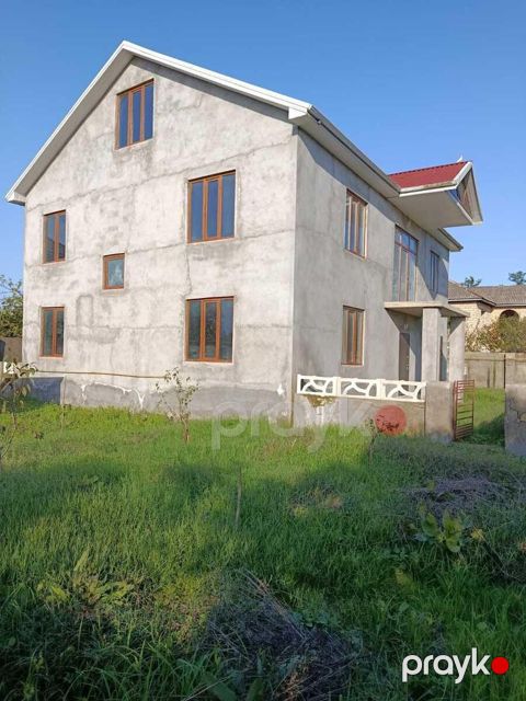 Satılır 8 otaqlı həyət evi/bağ evi 300 m² — Astara