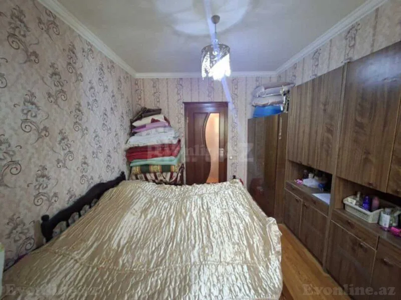 Satılır 3 otaqlı Mənzil Köhnə tikili 70 m² Bakı, Binəqədi r., Azadlıq prospekti m., 7-ci mikrorayon — Mənzil, Bakı (5)