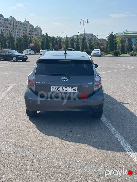 Toyota Prius C, 1.5 L, 0.9 kWh, 2012 il, 378 196 km — Avtomobillər, Sumqayıt (5)