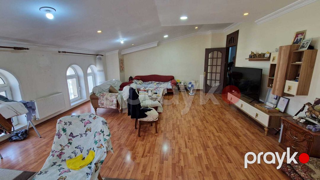 Satılır 4 otaqlı köhnə tikili 190 m² — Mənzil, Bakı (10)