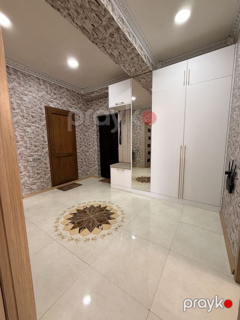 Satılır 3 otaqlı yeni tikili 90 m² — Bakı