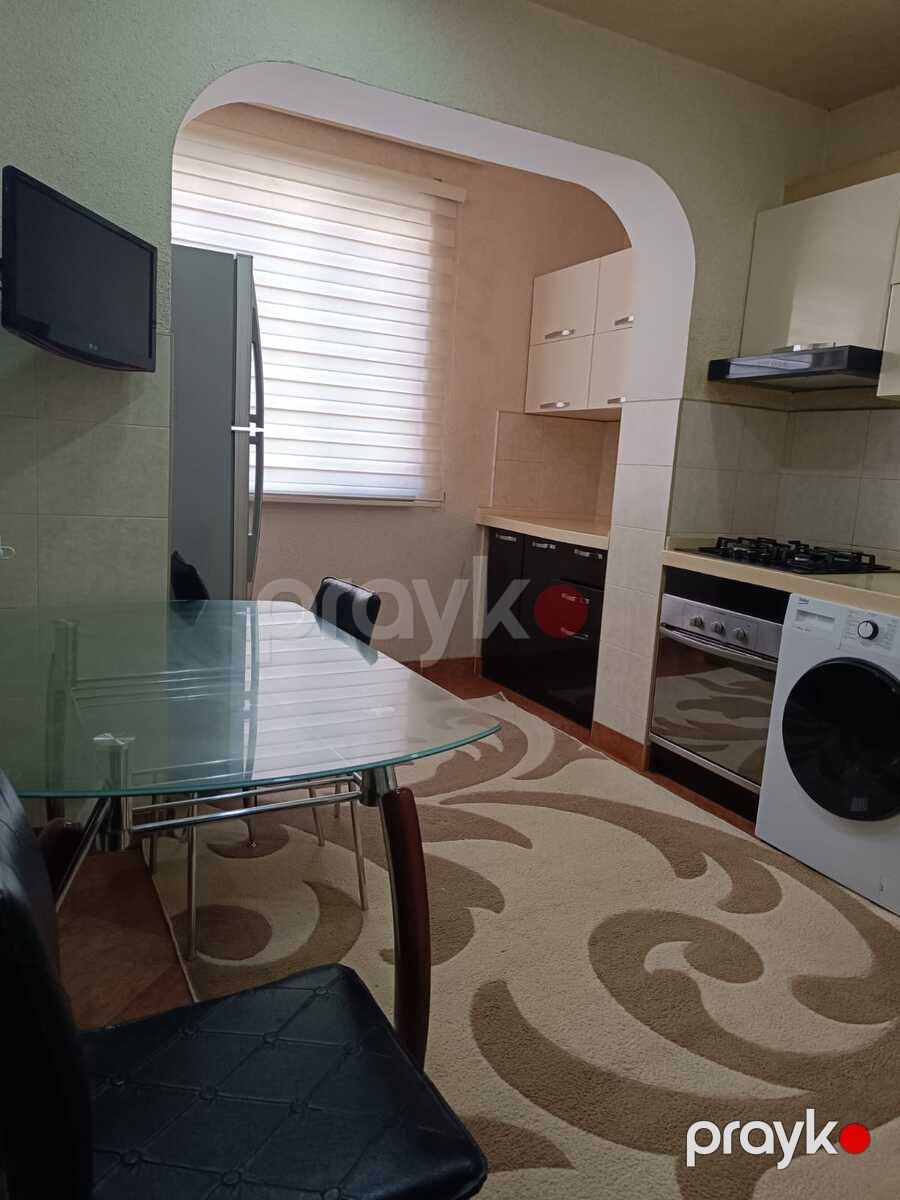 İcarəyə verilir 4 otaqlı köhnə tikili 135 m² — Mənzil, Bakı (10)