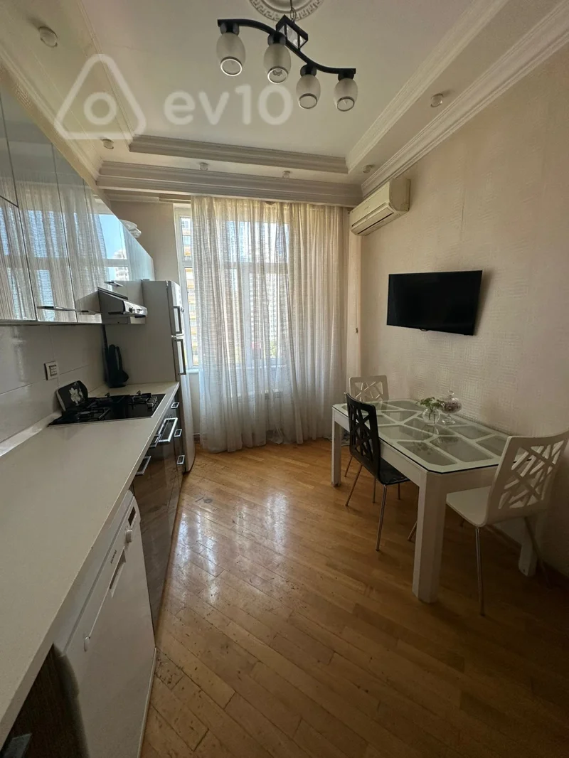 3 otaqlı mənzil, 130 m², Tbilisi prospekti — kirayə — Mənzil, Bakı (9)