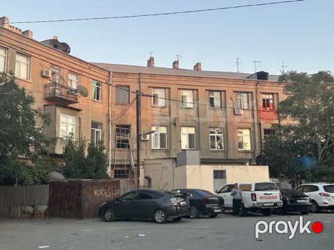 Satılır 3 otaqlı köhnə tikili 65 m² — Bakı